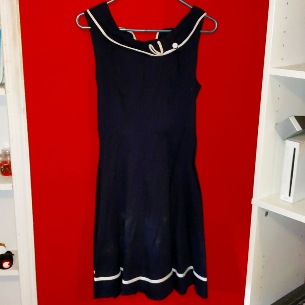 Pinup navy dress